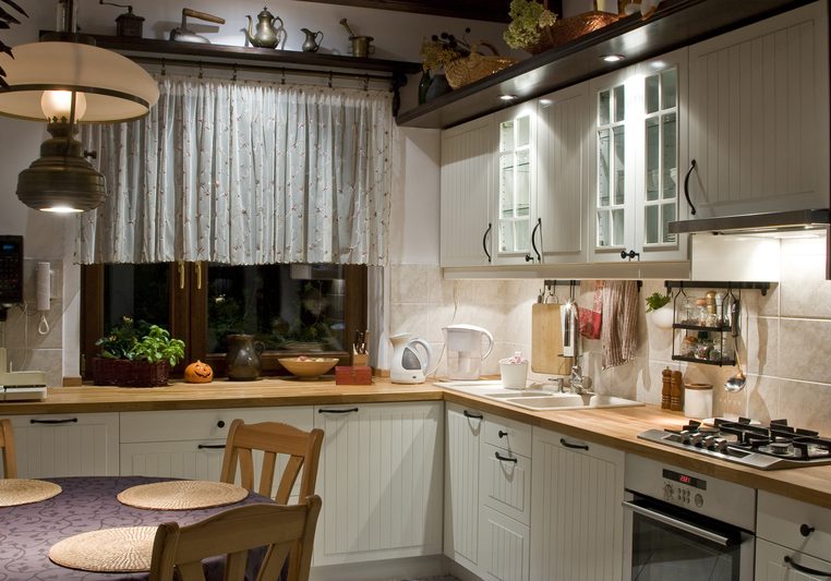 dreamstime s 6808832 landscape 94042537e38a072908500e131a5de98a 61701c4101ff3